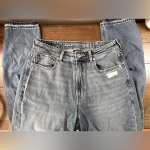 American Eagle Distressed Jeans